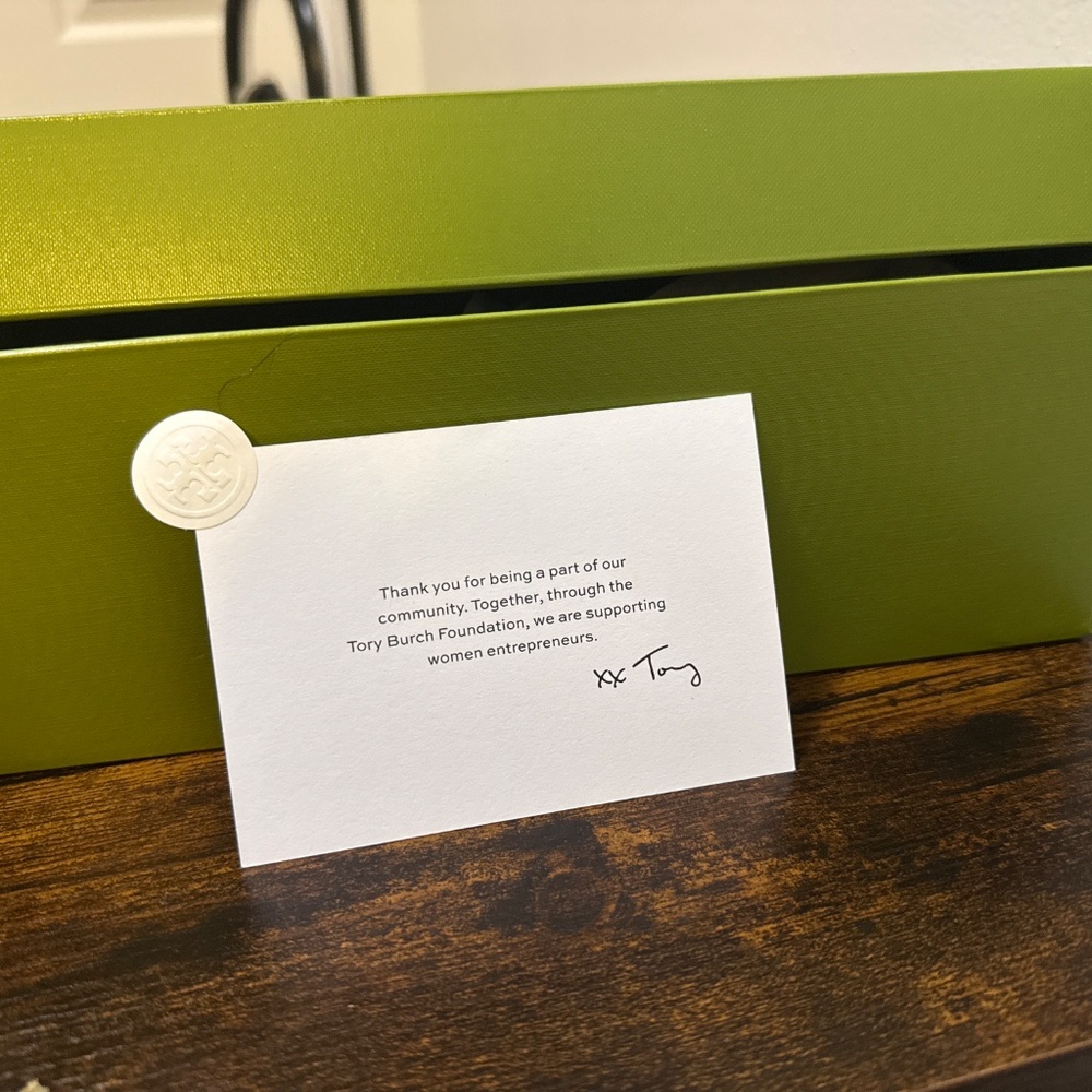 Size 11 Tory Burch slides - Picture 3 of 3